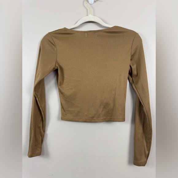 Y2K Keyhole Crop Top M Earthy Neutral Soft Knit Layering Transitional Minimalist - Picture 3 of 7